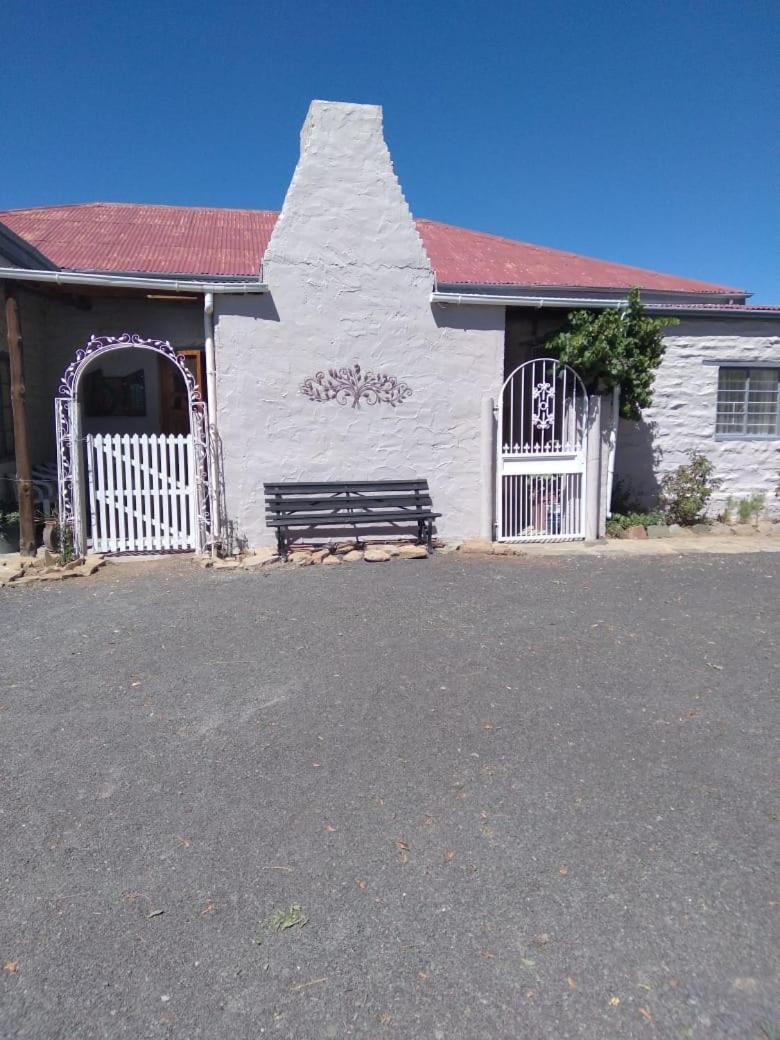 Sutherland Guest House Екстериор снимка