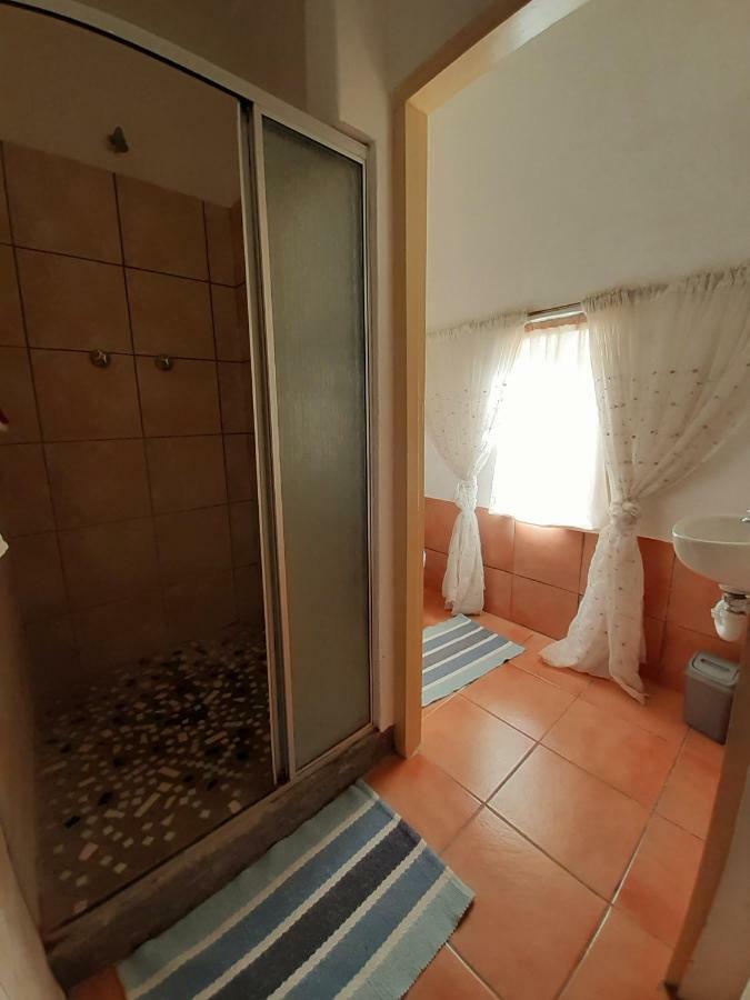 Sutherland Guest House Екстериор снимка